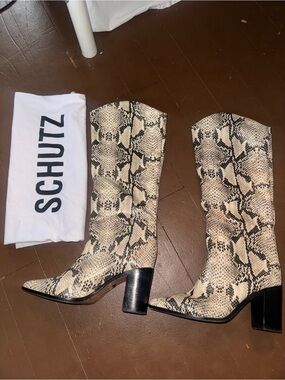 Schutz Maryana Block Heel
